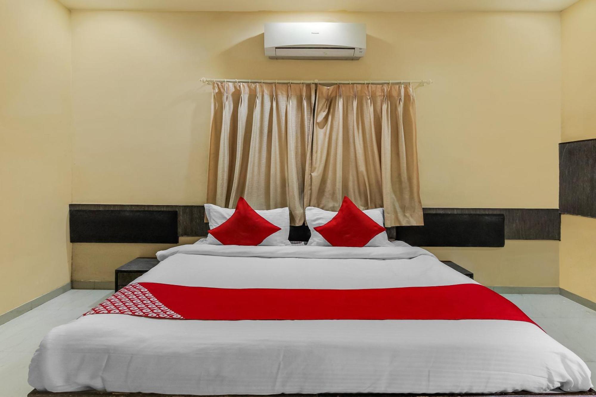 Hotel O Priyanka Residency Солапур Экстерьер фото